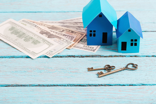 women outside on mobile phone